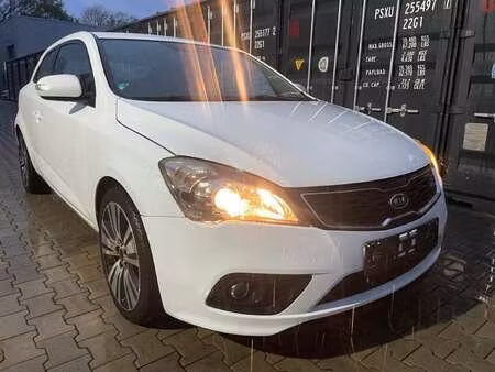 Kia Ceed 1.6 CRDi 128 Spirit