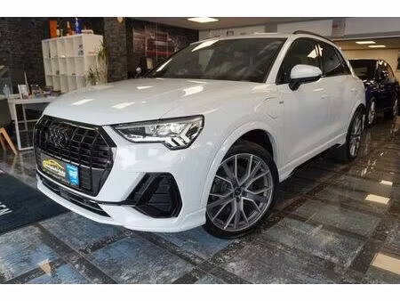 Audi Q3 45 TFSI 1.4 TFSI 180 S line