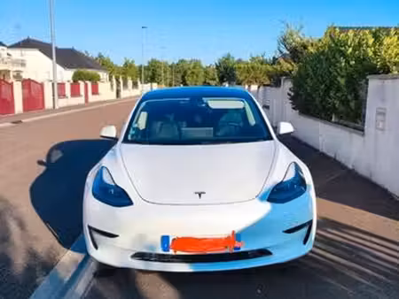 Tesla Model 3 Grande Autonomie 275