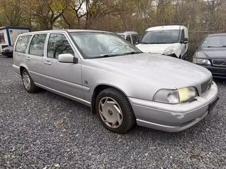 Volvo V70 2.4 144