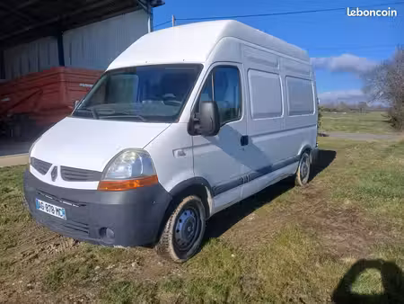 Renault Master 2.5 dCi 120