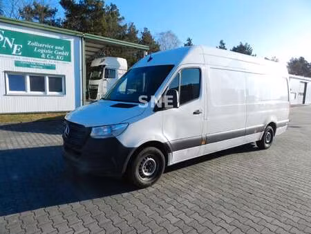 Mercedes-Benz Sprinter 311 2.1 114