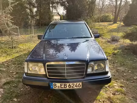 Mercedes-Benz Classe E 280 E V6 2.8 193