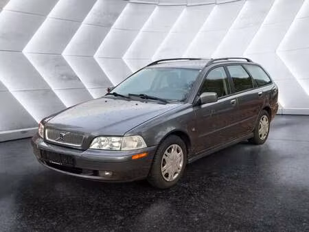Volvo V40 1.8 122