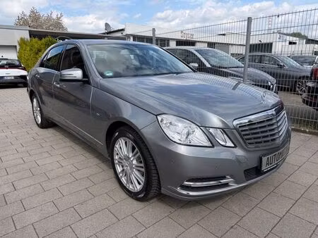 Mercedes-Benz Classe E E 200 2.0 184 Elegance