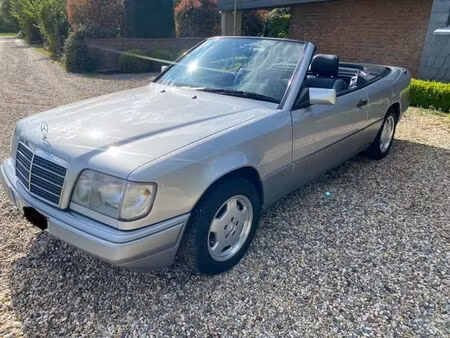 Mercedes-Benz Classe E E 200