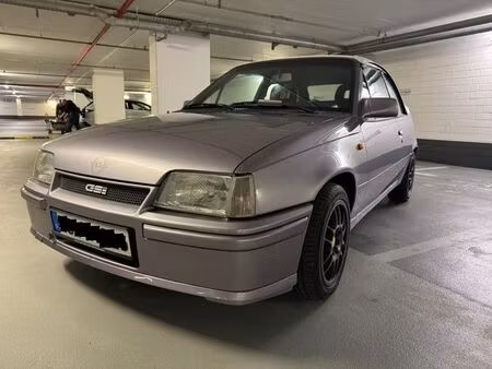 Opel Kadett 2.0 GSI