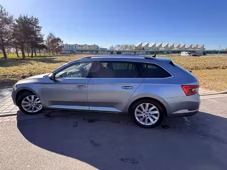 Škoda Superb 1.4 218 Style