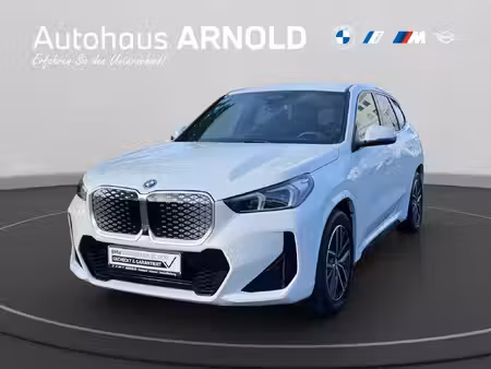 BMW iX1 