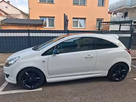 Opel Corsa 1.4 87 Edition