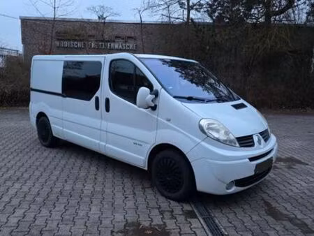 Renault Trafic 2.5 dCi 150