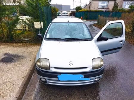 Renault Clio 1.9 D 65