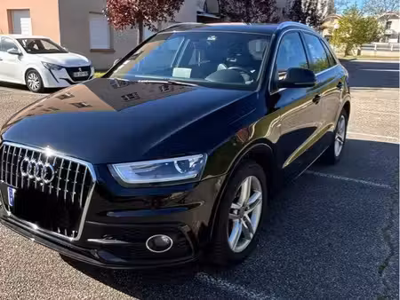 Audi Q3 2.0 TDI 140 S line