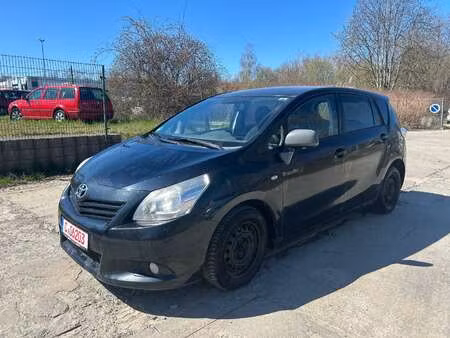 Toyota Verso 2.0 126