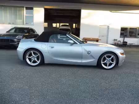 BMW Z4 25i 2.5 192