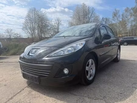 Peugeot 207 1.4 95 Forever