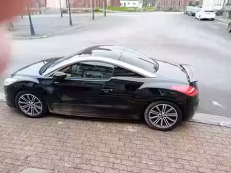 Peugeot RCZ 1.6 THP 156