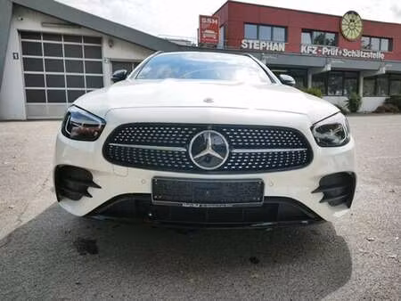 Mercedes-Benz Classe E E 300 E 4Matic