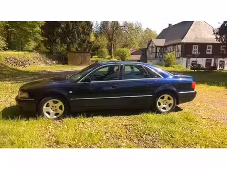 Audi A8 2.5 TDI 150