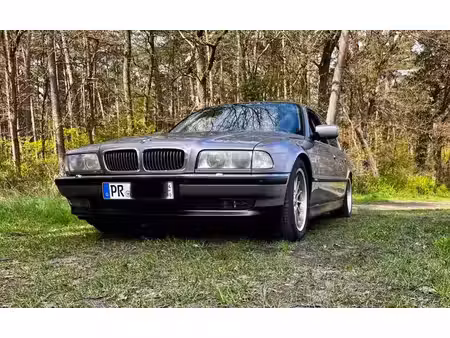 BMW Série 7 740i 4.0 286