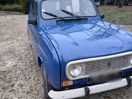 Renault R4 4L