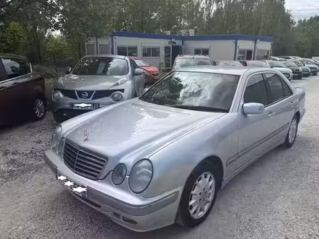 Mercedes-Benz Classe E E 200 2.1 CDI 115