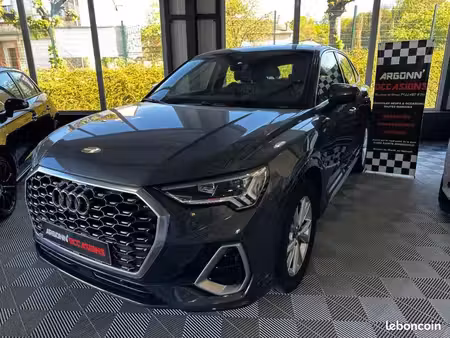 Audi Q3 45 TFSI 1.4 TFSI 150 S line