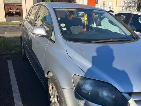 Volkswagen Golf 1.6 102