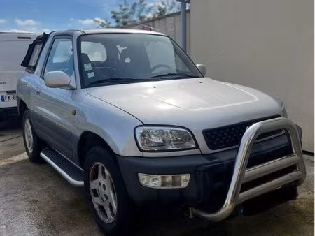 Toyota RAV4 2.0 128