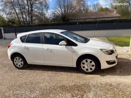 Opel Astra 1.4 100