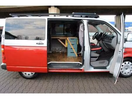 Volkswagen Transporter T5 2.5 TDI 131