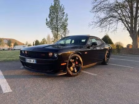 Dodge Challenger SRT V8 6.4