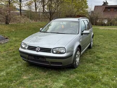 Volkswagen Golf 1.6 105