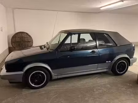 Volkswagen Golf 1.8 72