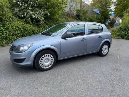 Opel Astra 1.4 90