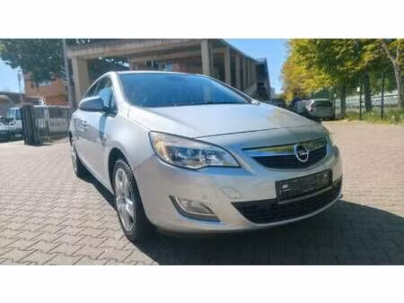 Opel Astra 1.4 140 Design Edition