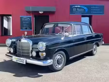 Mercedes-Benz Classe E 230