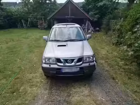 Nissan Terrano V6 3.0 154 4x4