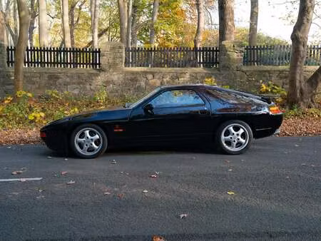 Porsche 928 GTS V8 5.4 350