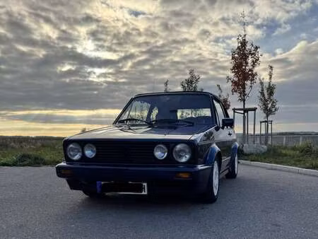 Volkswagen Golf 1.8 72