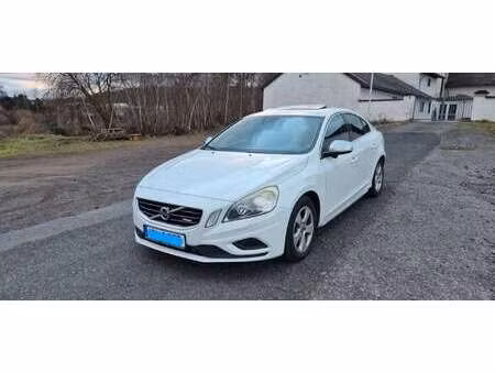 Volvo S60 D5 2.4 205 R Design