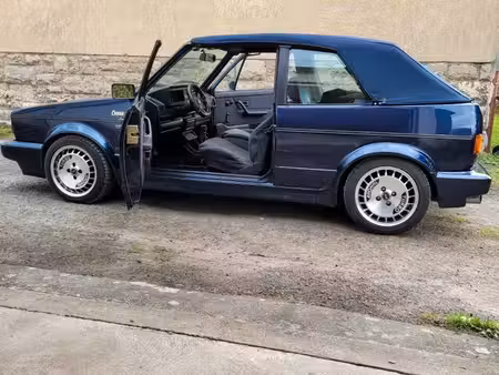 Volkswagen Golf 1.8 72