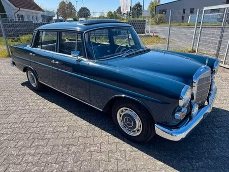 Mercedes-Benz Classe E 230