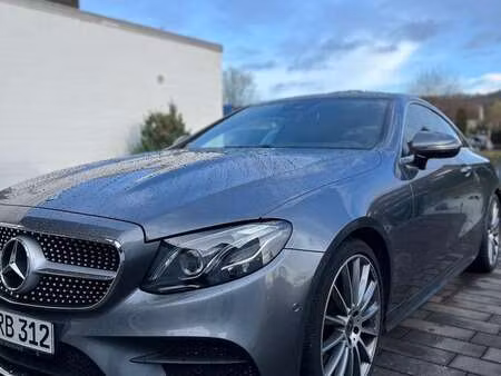 Mercedes-Benz Classe E E 220 AMG Line