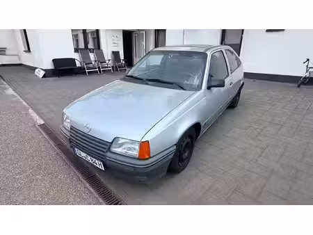 Opel Kadett 1.6
