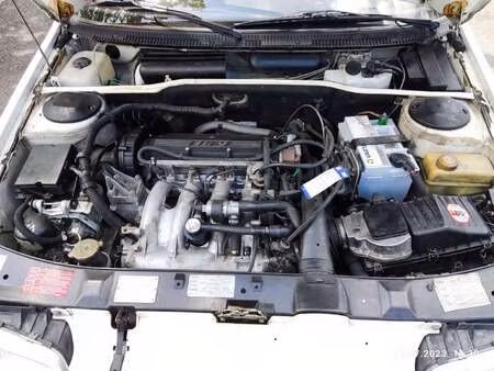 Peugeot 405 MI16 1.9