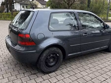 Volkswagen Golf 1.4 75