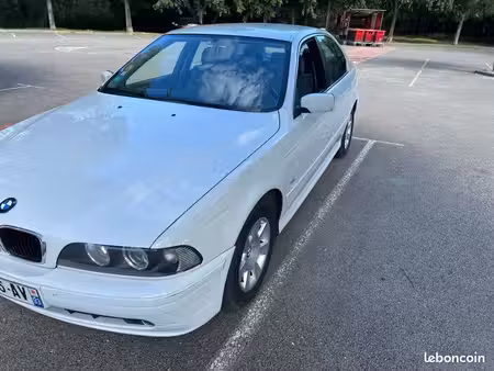 BMW Série 5 520i 2.2 170