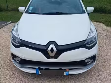 Renault Clio RS Trophy 1.6 T 220