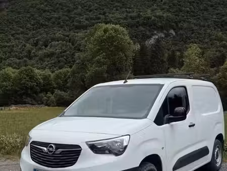 Opel Combo 1.2 110